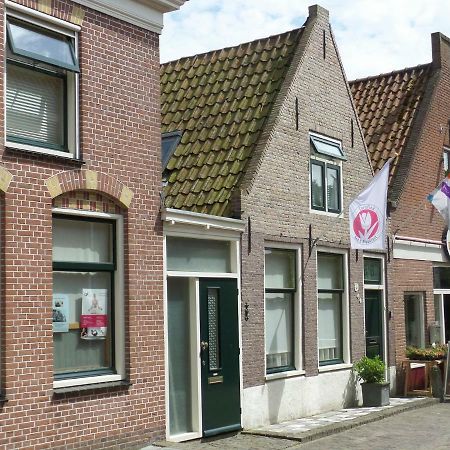 Bij De Buren Enkhuizen Exterior photo