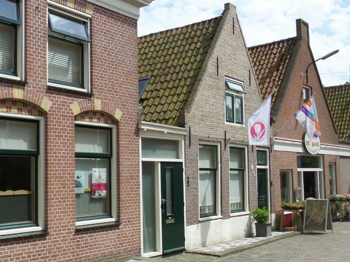 Bij De Buren Enkhuizen Exterior photo